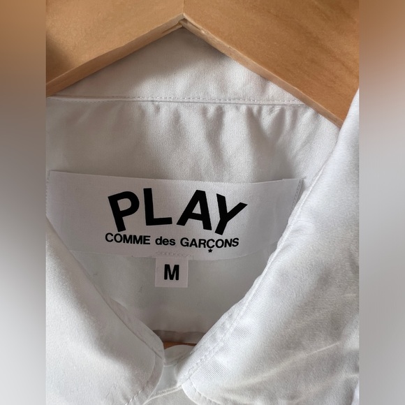 COMME DES GARÇONS PLAY- crisp white dress shirt EUC no flaws sz M - Picture 3 of 7